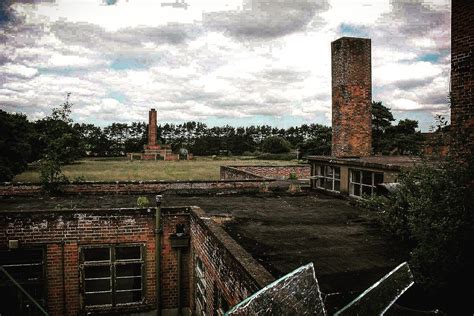 Abandoned military base : abandoned