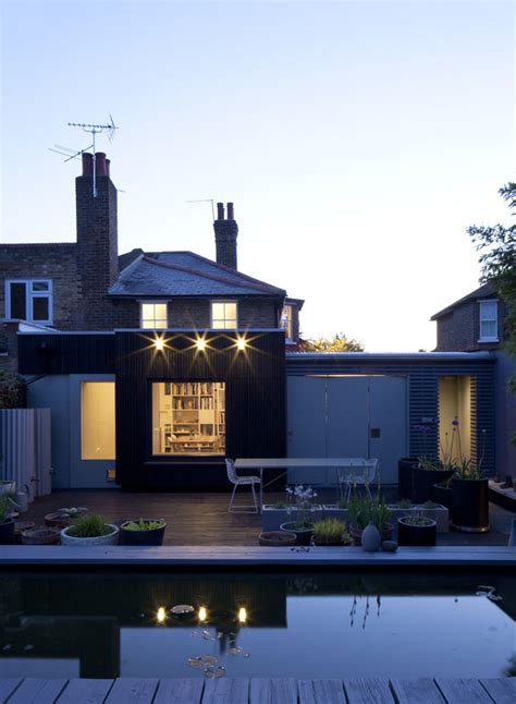 If It's Hip, It's Here (Archives): Modern London Suburban Studio with ...