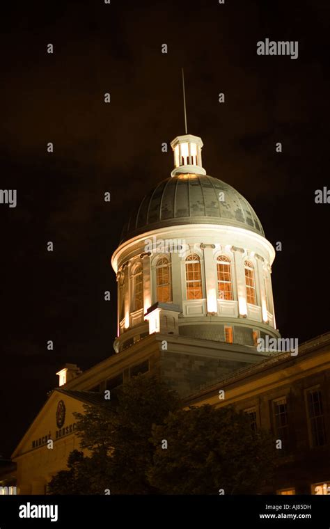 Bonsecours Market at night Stock Photo - Alamy