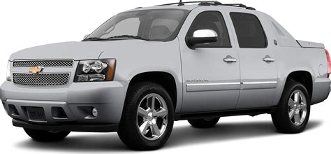 2013 Chevrolet Avalanche Price, Value, Depreciation & Reviews | Kelley ...