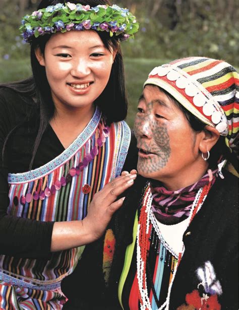 Splendid Costumes of Chinese Ethnic Groups – china cultural center