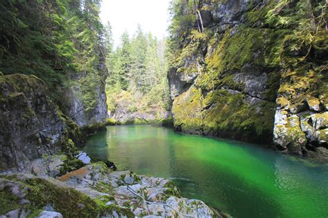 Pitt River Hotsprings on the Pitt River, BC | Ryan Van Veen | Flickr