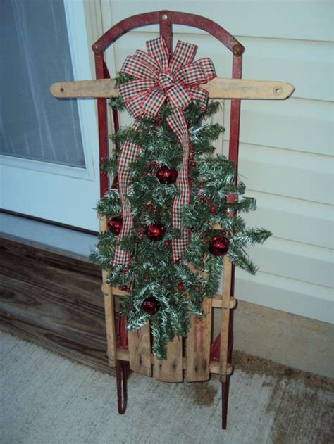 20 Sleigh Decoration Ideas during Winter this Year A sleigh decoration can be your savior when ...