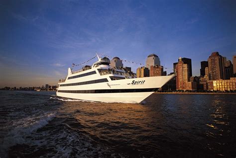 NYC river cruises | Top tours, Boat trips, Theme cruises