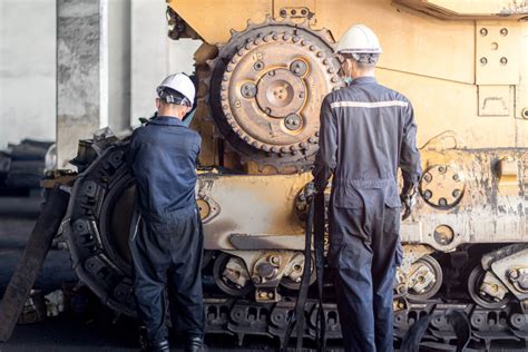 Heavy Equipment Maintenance: Best Practices for Performance & Lifespan