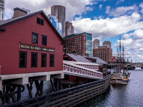 Boston Tea Party Museum: tickets, prices, tours, etc. - Hellotickets