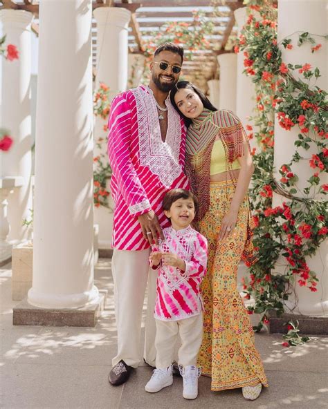 Hardik Pandya and Natasa Stankovic Shares ADORABLE Photos of Mehendi & Haldi Ceremony at Udaipur ...