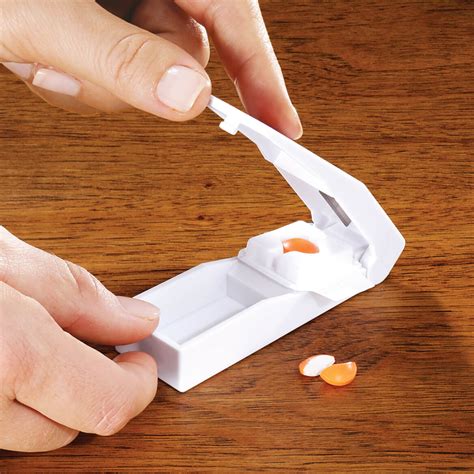 Multi-Shape Pill Cutter