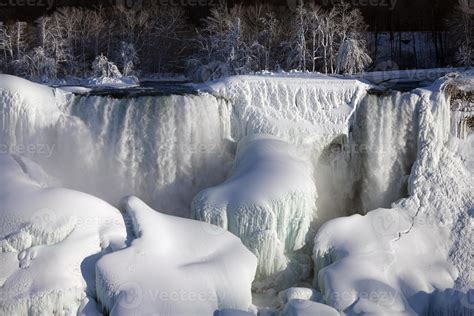 Winter Niagara Falls 5437366 Stock Photo at Vecteezy