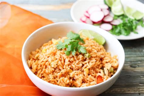 Restaurant Style Mexican Rice in 2021 | Mexican rice, Mexican rice recipes, Mexican entrees