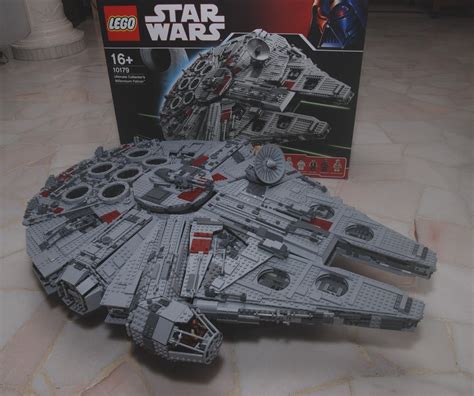 Millenium Falcon (10179) - Lego Star Wars Photo (24868618) - Fanpop