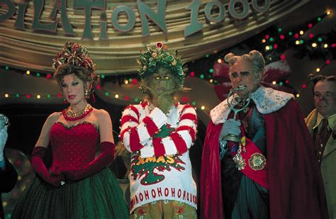 Christine Baranski El Grinch Widescreen 2 | SFx MakeUp | Christmas movies, Christmas sweaters ...