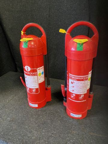 Grease fire extinguisher 1 piece, Foam fire extinguisher 1 piece - PS Auction - We value the ...