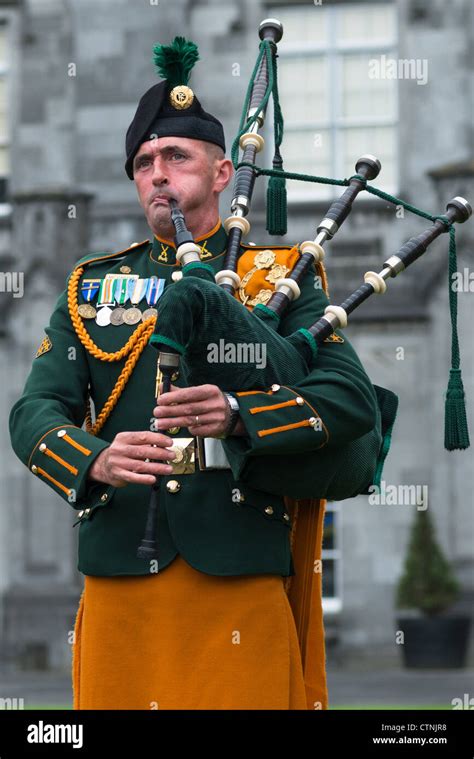 Cornemuse irlandaise au château de Kilkenny, Kilkenny, République d ...