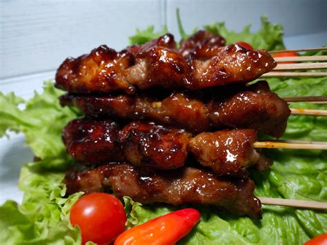 Order Online SATE BABI MANIS Babi Ndut / SATE BABI BALI | PaxelMarket