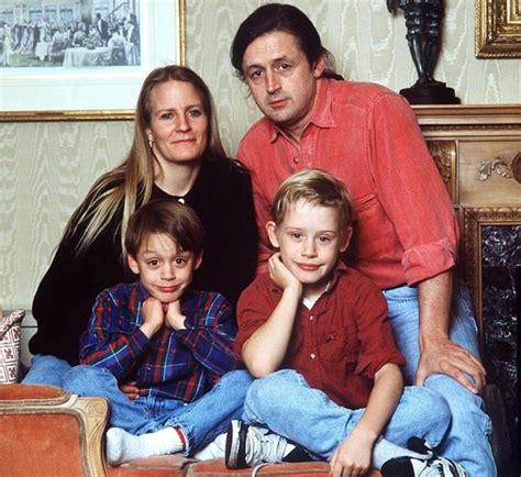 Macaulay Culkin Net Worth 2020 - How Much Money Does This Famous ...