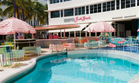 Regular Table Reservations | Pool Party in Miami | Clevelander