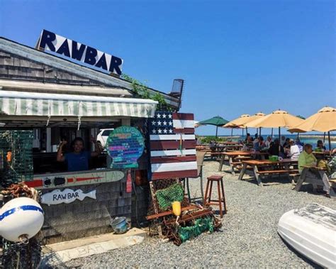 These 9 Beachfront Restaurants In Massachusetts Are Out Of This World | Cape cod vacation ...