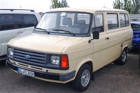 Ford Transit Mk2