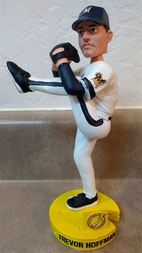 Milwaukee Brewers Trevor Hoffman bobblehead | Bobble head, Milwaukee brewers, Stationary bike