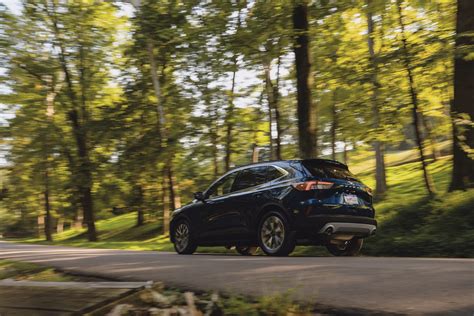 2020 Ford Escape Hybrid: A greener small SUV - CNET