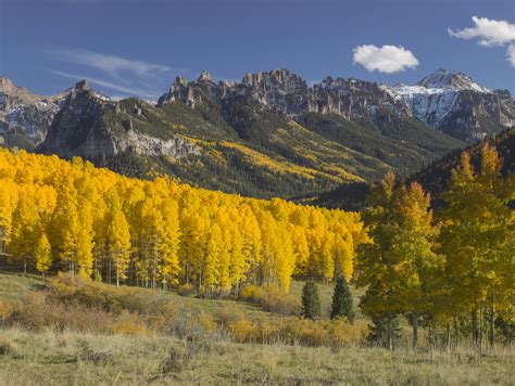 12 Best U.S. Road Trips to See Fall Foliage — Best Life