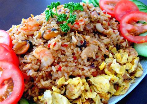 Resep Nasi Goreng Pedas Pakai Terasi | Aneka Resep Indonesia