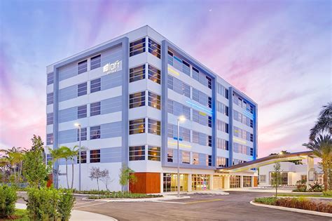 Aloft Miami Airport | MIA Airport Parking | snag a space®