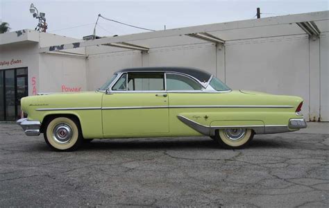 1955 Lincoln Custom - Information and photos - MOMENTcar