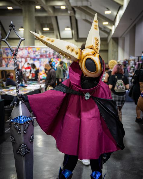 I took my Hornet cosplay for a spin at SacAnime this weekend! [IG: @poppylop.cos] : HollowKnight