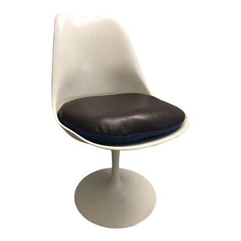 1950s Eero Saarinen for Knoll Associates Br51 Tulip Chair With Pad ...