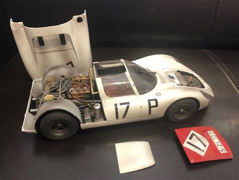 Collector Studio - Fine Automotive Memorabilia - 1/12 1967 Porsche 910 Carrera