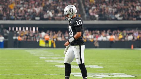 Did Raiders' Garoppolo play with concussion vs. Steelers? | Yardbarker