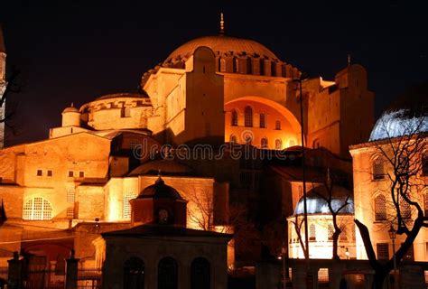 The Hagia Sophia at night stock photo. Image of sofia - 130569422