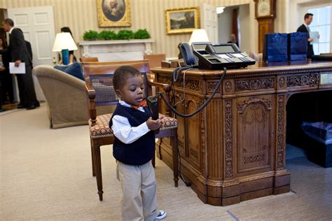 File:Child playing with Oval Office telephone.jpg - Wikimedia Commons