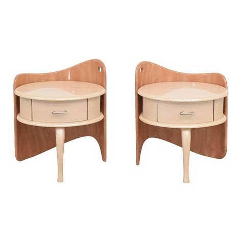 79% OFF - Modern Single Drawer Nightstands / Tables