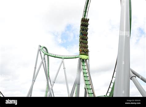 The 'Incredible Hulk' ride at Universal studio's, islands of Adventure ...