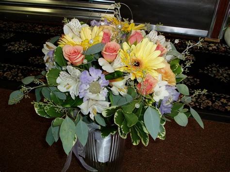 BRIDAL Village Florist Haddam Connecticut 06438, Village Florist Haddam ...