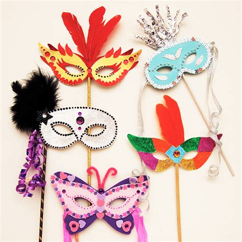 Halloween Mardi Gras, Mardi Gras Crafts, Halloween Masks, Halloween Kids, Halloween Carnival ...