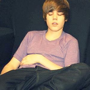 justin bieber sleeping on Tumblr