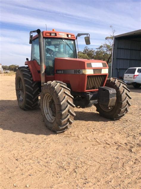 Case IH Magnum 8910 tractor, Tractors Case IH VIC | Power Farming