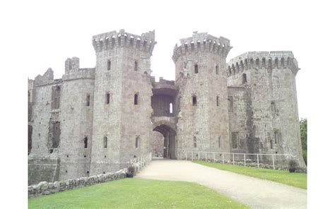 Raglan Castle Info | Gwent, Wales