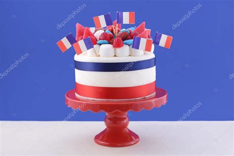 Happy Bastille Day celebration cake Stock Photo by ©amarosy 113193474