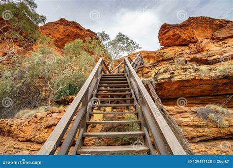 Hiking the Bridge in Kings Canyon, Watarrka National Park, Northern Territory, Australia 9 Stock ...