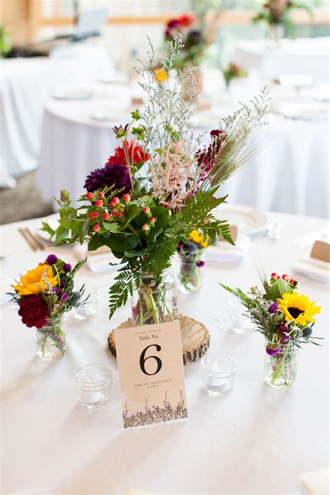 Simple Wildflower Table Centerpieces