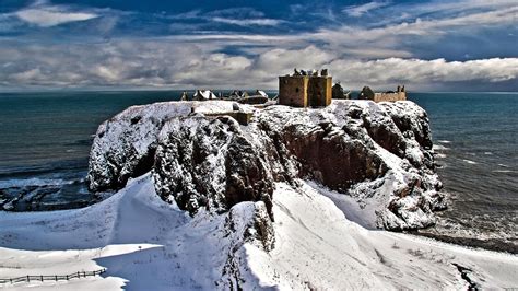 Dunnottar Castle - Visit The Dramatic Cliff-Top Fortress