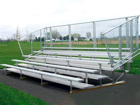 5 Row, 15' Portable PREFERRED Aluminum Bleacher w/ Chain Link - A07-556