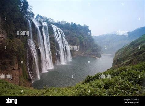 Huangguoshu waterfall in guizhou Stock Photo - Alamy