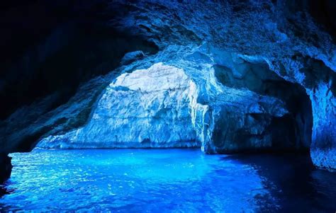 The Blue Grotto in Malta: A Guide to the Magical Underwater Cavern - Go ...