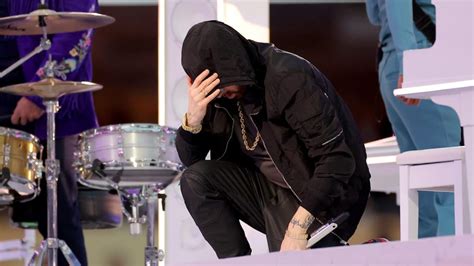 Eminem Kneels During Pepsi Super Bowl LVI Halftime Show: Watch